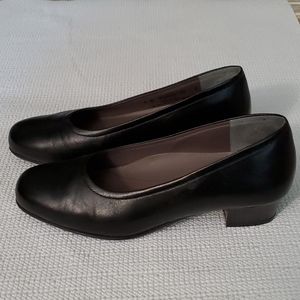 SAS Leather heels Size 6M